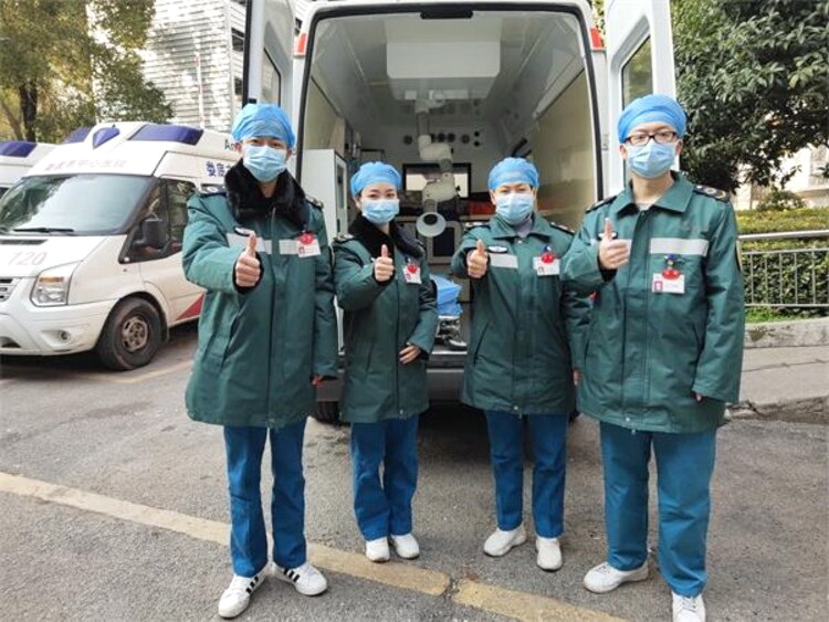 乌鲁木齐私人救护车租赁联系方式