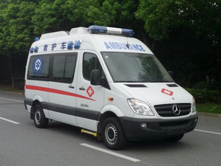 乌鲁木齐出租私人救护车联系方式