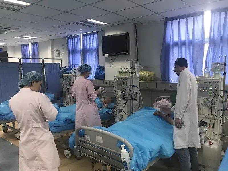 乌鲁木齐出租私人救护车电话