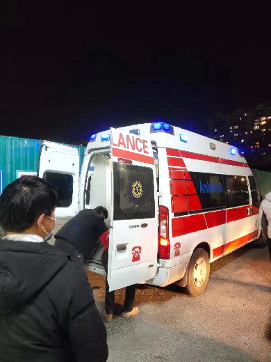 新疆头屯河私人救护车出租多少钱