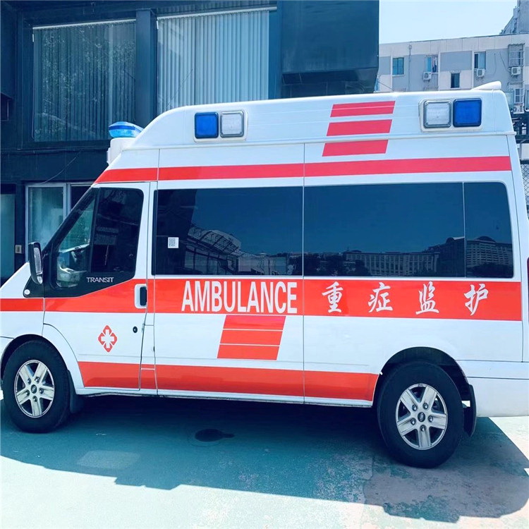 乌鲁木齐市第三医院出租急救车护送到内蒙古医学院附属医院长途救护车