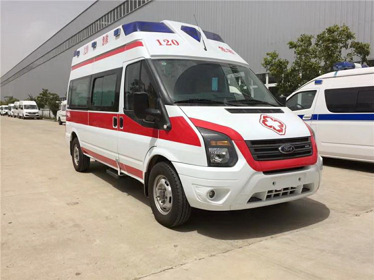 乌鲁木齐铁路局中心医院租赁私人救护车转运到青海省第四人民医院（青海省传染病医院）长途救护车