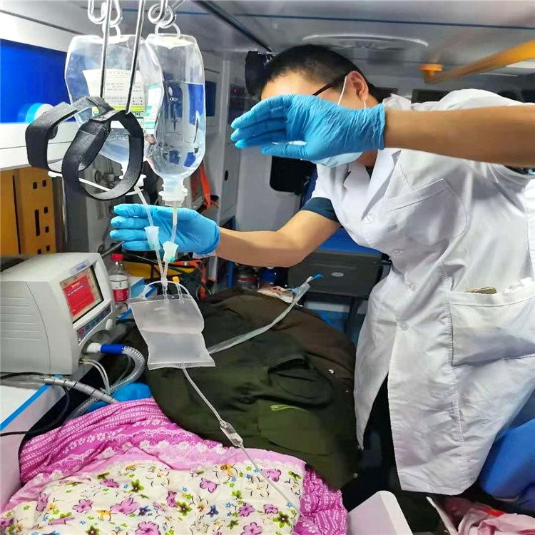 新疆生产建设兵团总医院租救护车到南通大学院附属医院(南通大学医院)救护车出租公司