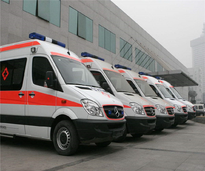 乌鲁木齐市口腔医院租赁私人救护车转运到山西省儿童医院救护车收费标准
