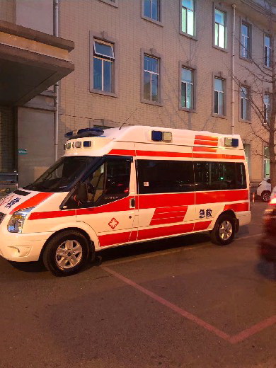 新疆心脑血管病医院私人救护车出租到南京铁道医学院附属医院急救车出租