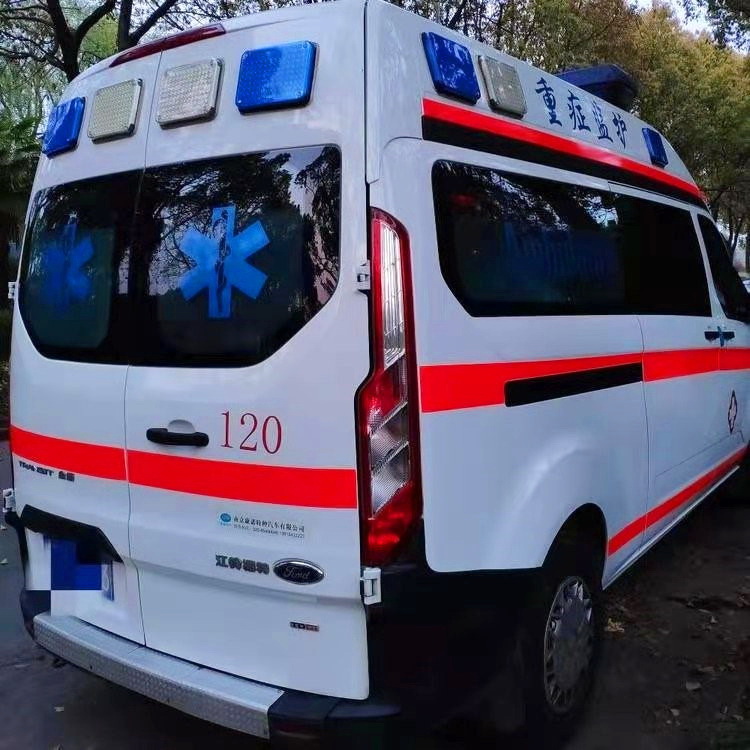 新疆医科大附属医院私人救护车租赁到南京鼓楼医院(鼓楼医院)跨省救护车出租