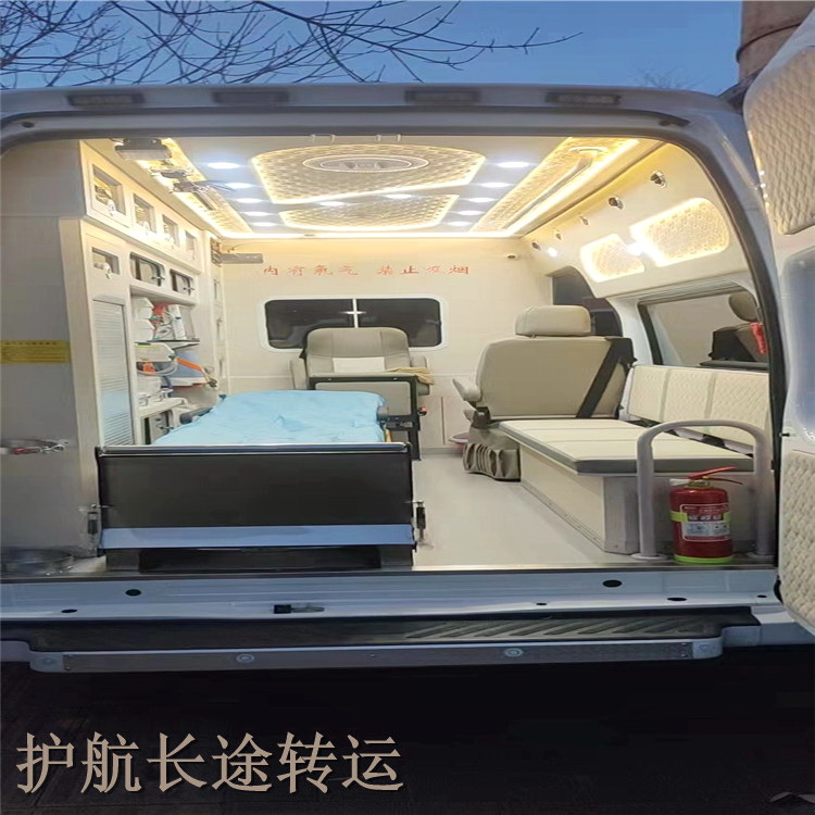乌鲁木齐铁路局中心医院预约私人救护车转运到齐齐哈尔市医院跨省救护车