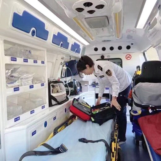 新疆创伤外科医院120私人救护车租赁到南通大学附属医院跨省救护车