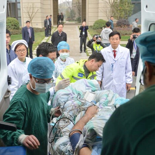 新疆生产建设兵团总医院租赁私人救护车到通化矿务局总医院救护车有出租的吗