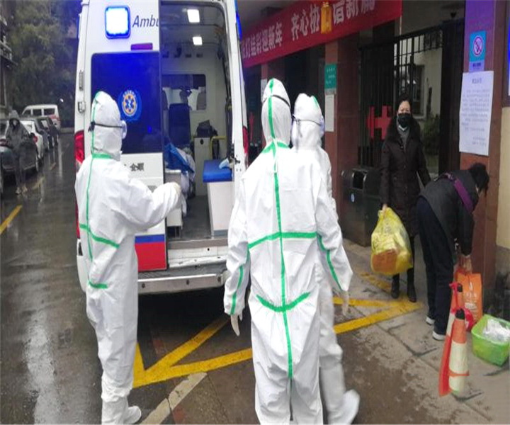 武警新疆生产建设兵团指挥部医院租赁私人救护车到湖南省老年医院救护车转运