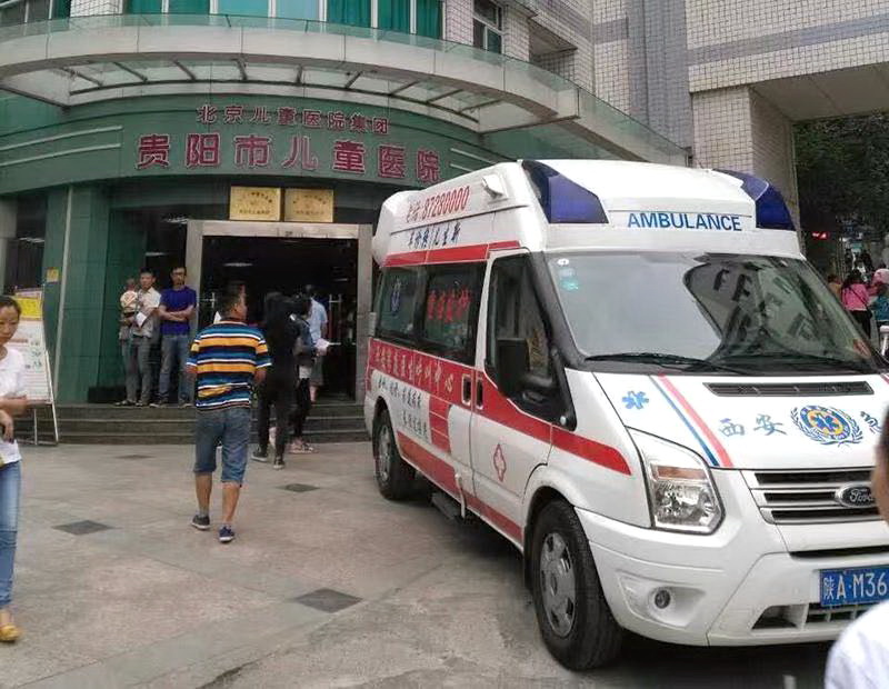 新疆医科大附属医院租私家救护车转院到葛洲坝水利水电集团公司中心医院120救护车出租