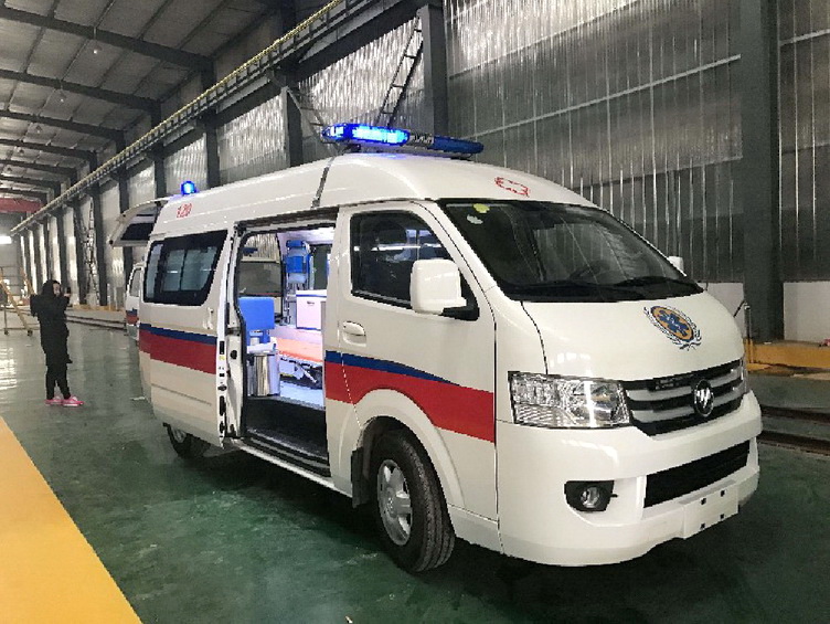 新疆维吾尔自治区人民医院出租急救车护送到青岛市海慈医疗集团急救车出租