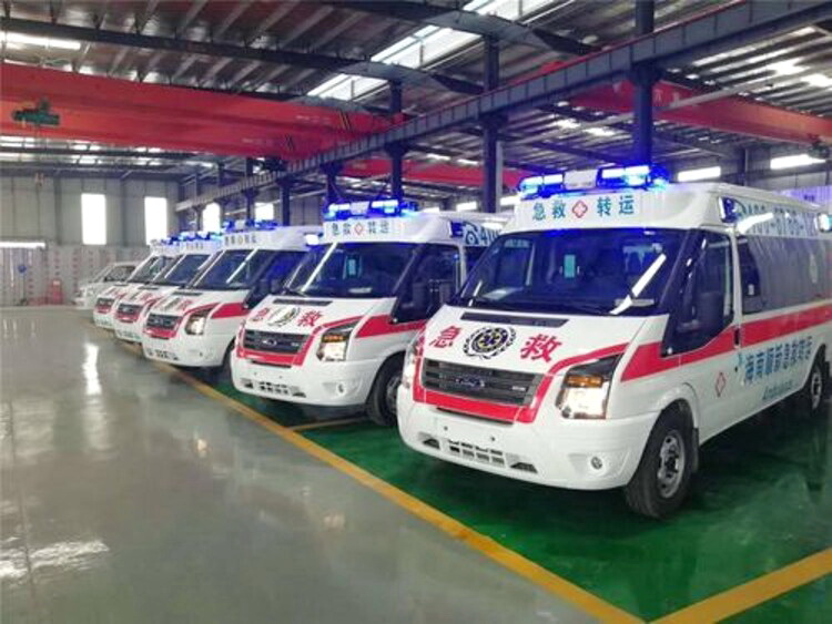 乌鲁木齐市第三医院租赁私人救护车转运到天津市中心妇产科医院救护车出租电话