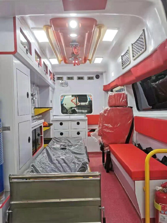新疆医科大附属医院租用私人救护车到北京大学深圳医院救护车电话号码