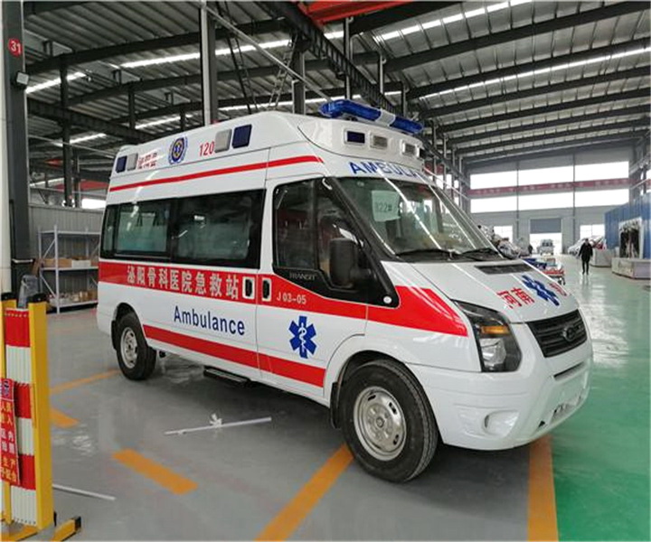 乌鲁木齐市友谊医院租用私人救护车到汉中三二O一医院市出院救护车收费标准