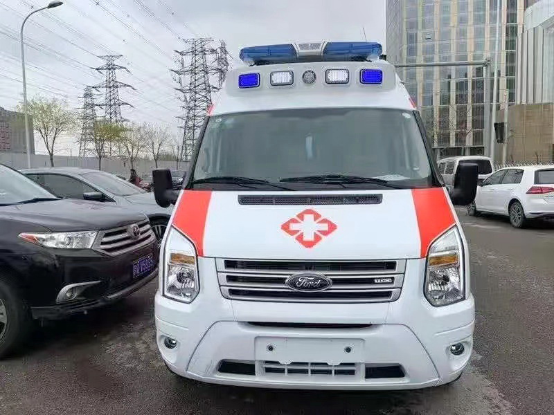 新疆医科大学附属医院私人救护车出租到长沙市按摩医院120救护车出租