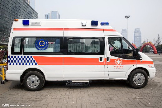 新疆维吾尔自治区人民医院租私家救护车转院到武警总医院救护车出租运送病人