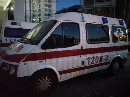 乌鲁木齐出租私人救护车联系方式 120租赁电话 私人救护车租赁多少钱2023年更新