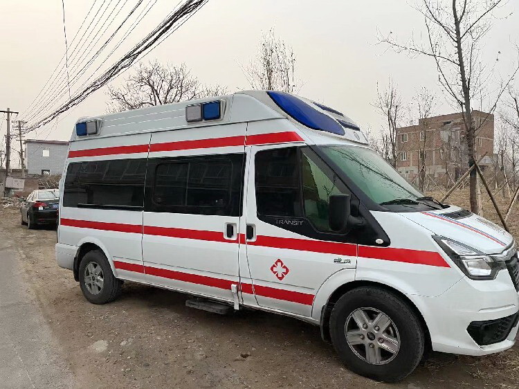 新疆乌市天山区救护车转运病人收费