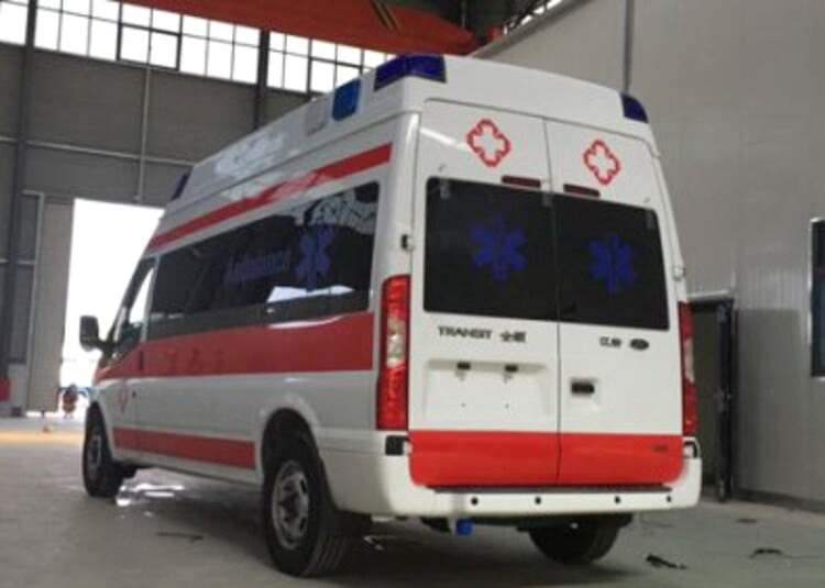 新疆自治区乌鲁木齐新市急救车租赁费用