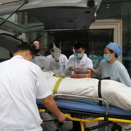 新疆自治区乌市开发区救护车租赁收费