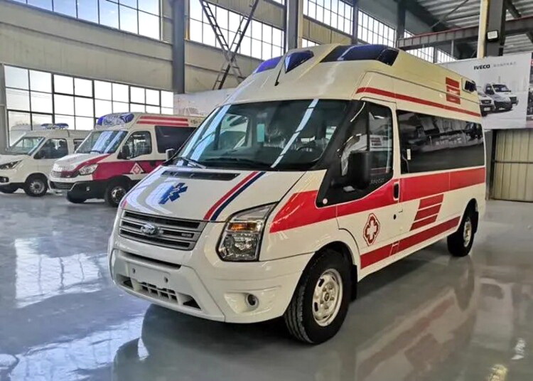 新疆乌市头屯河长短途救护车出租价格