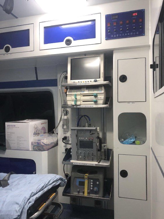 新疆自治区乌市米东长途救护车转运费用